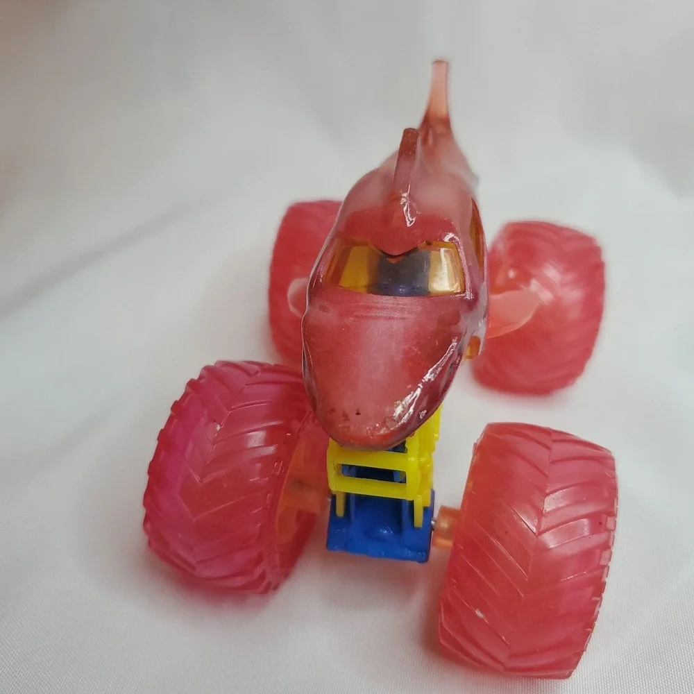 2024 Monster Jam Megalodon Street Treats Series 37 Monster Truck 1:64